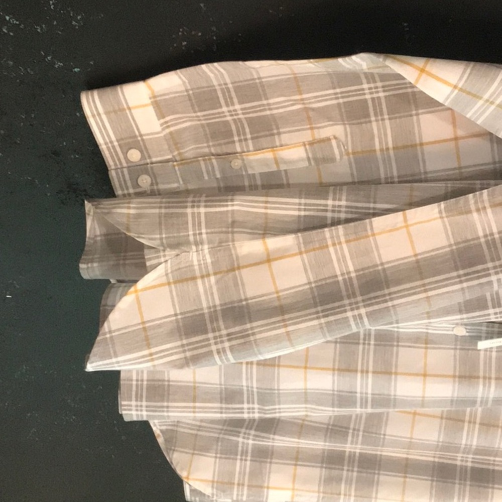 Men’s button down shirt - Picture 3 of 3